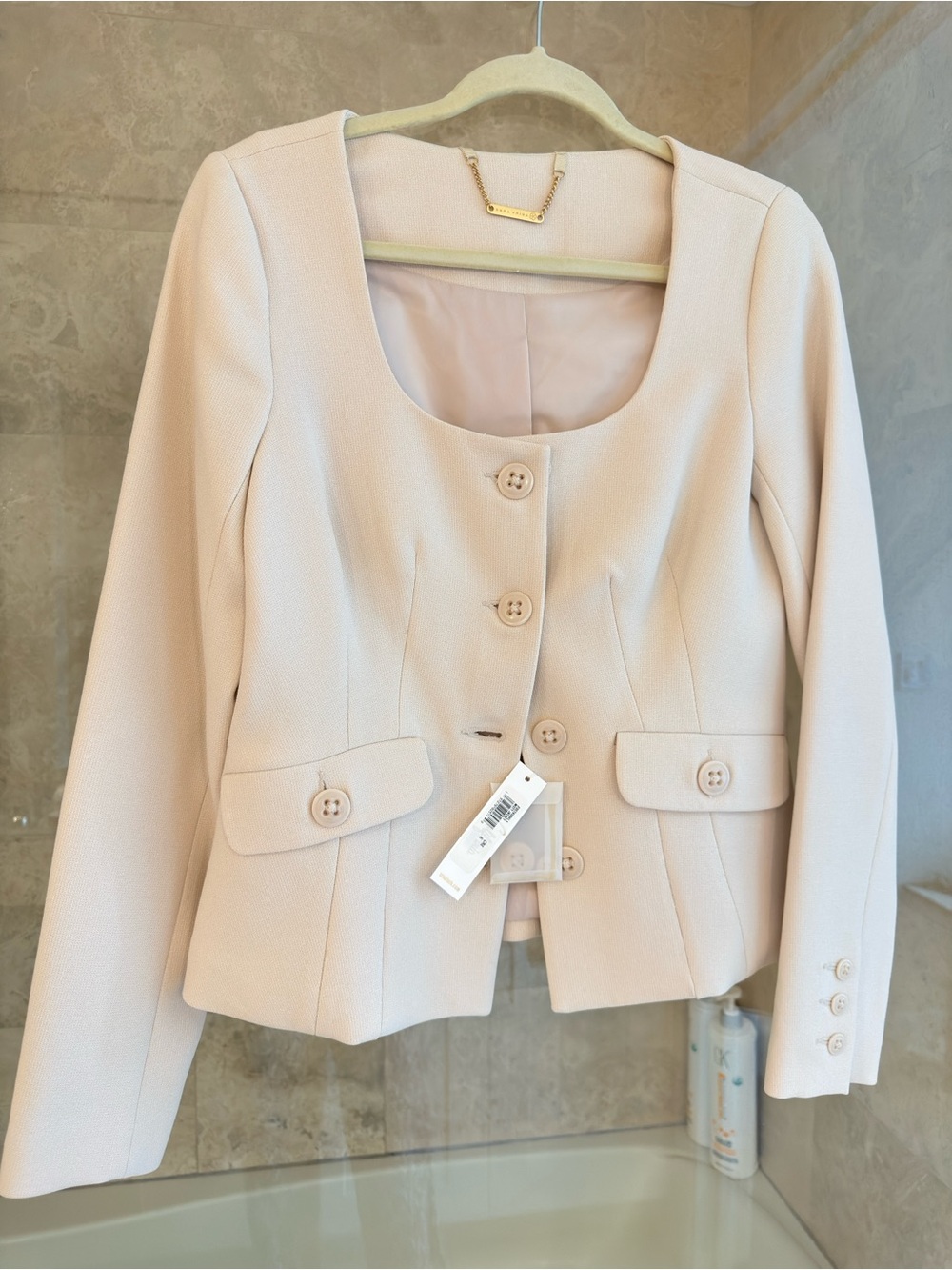 Elie Tahari Blazer Jacket in cream